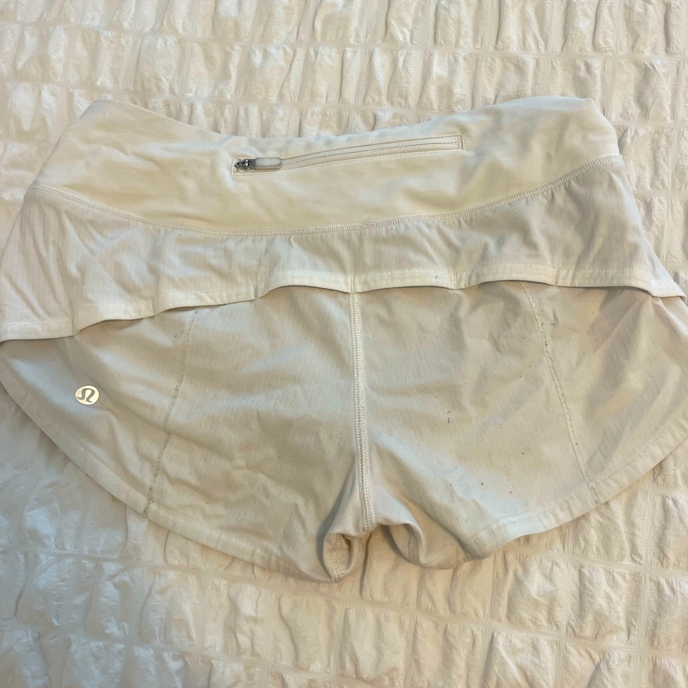 White size 0 Lululemon shorts